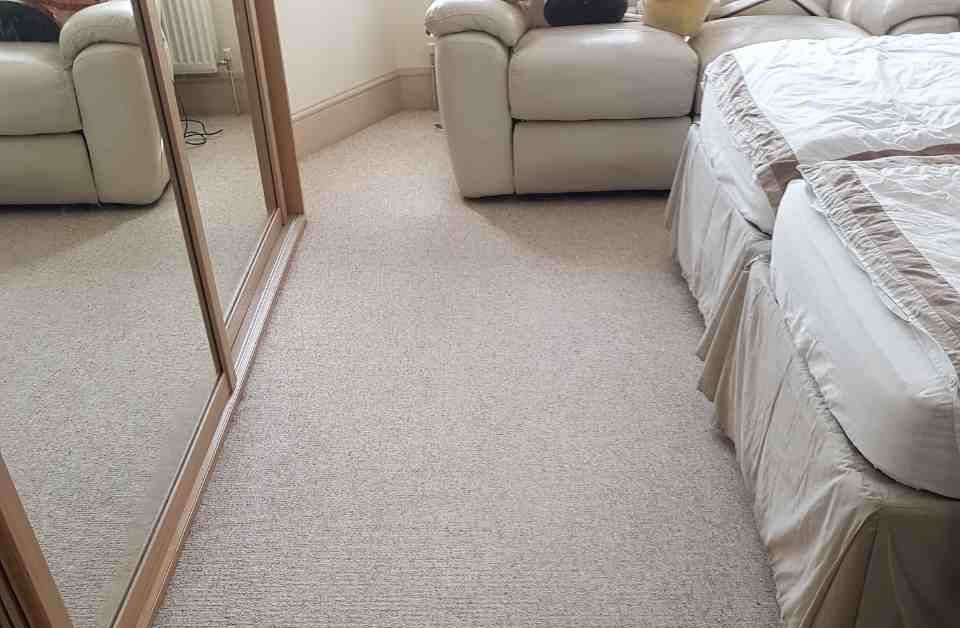 IG9 rug cleaner Buckhurst Hill